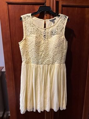 NWT Suzy Shier Yellow Lace Bodice Skater Dress Size XLarge
